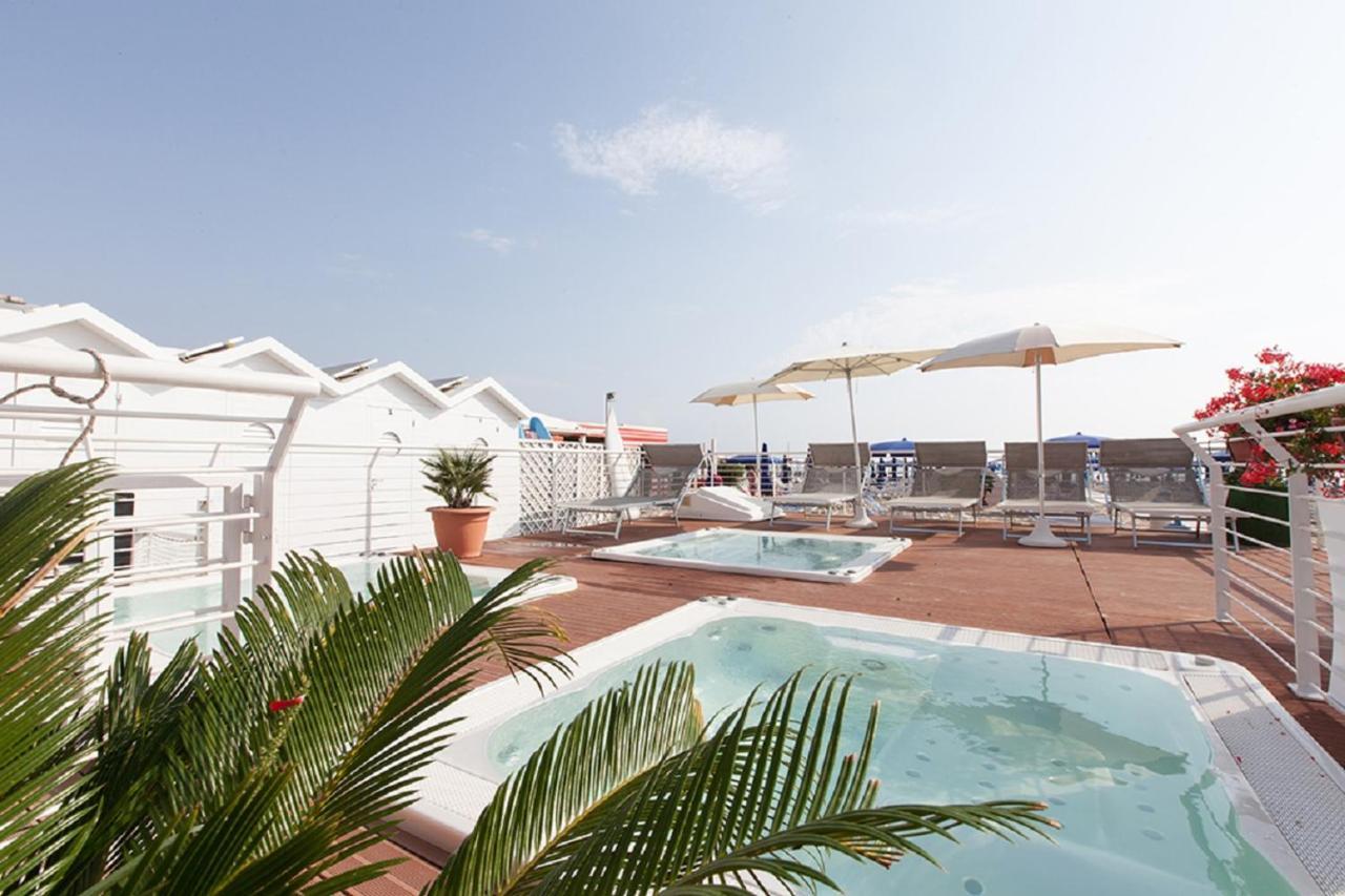 Riccione Beach Hotel - Enjoy Your Summer -Beach Village Incluso Extérieur photo