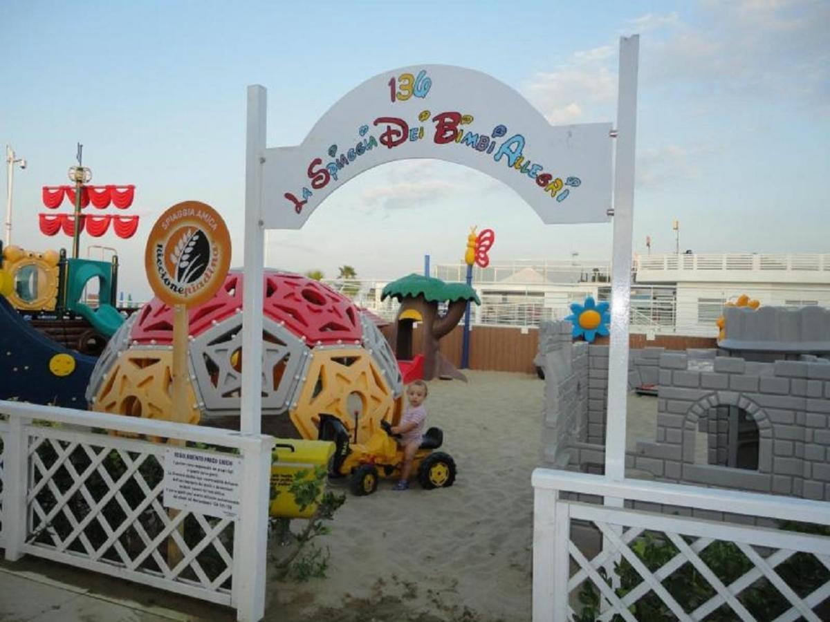 Riccione Beach Hotel - Enjoy Your Summer -Beach Village Incluso Extérieur photo